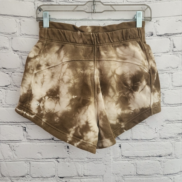 Lululemon Inner Glow Short - Picture 5 of 9